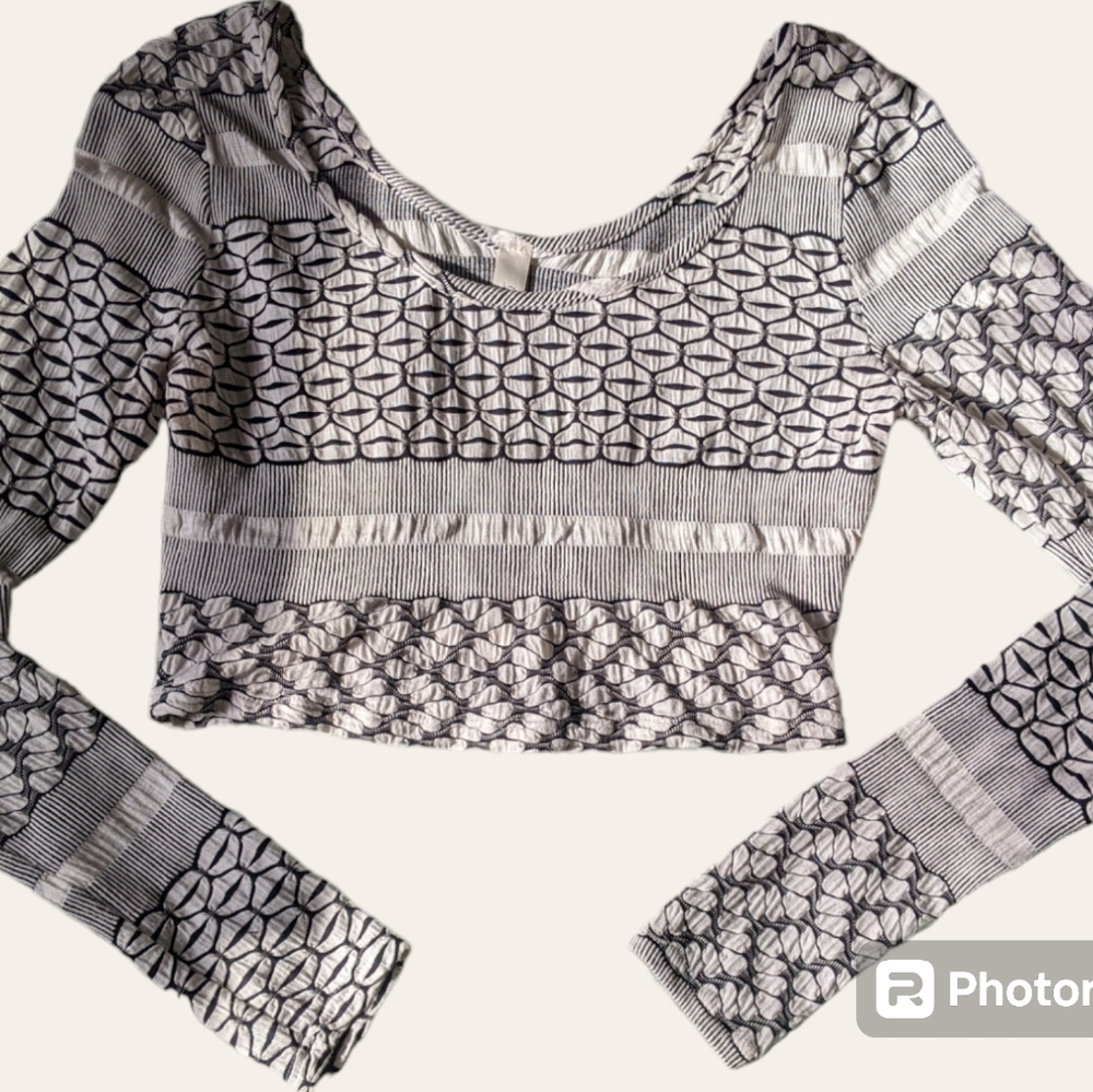 Lovely Day Woven Long Sleeve Crop Top